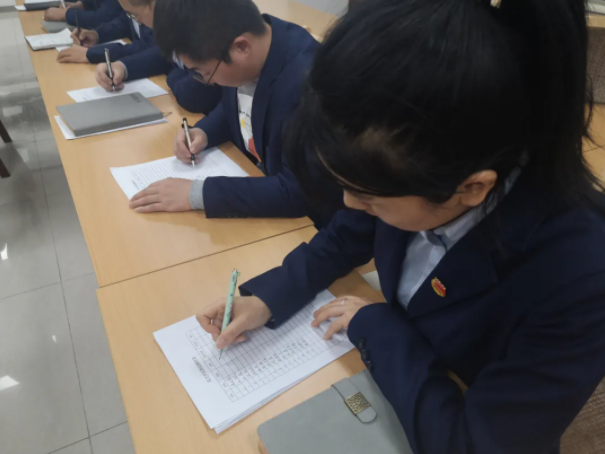 MK在线平台-MK(中国)
团委召开2021年度专题组织生活会(图4)