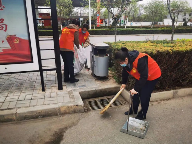 MK在线平台-MK(中国)
赴包抓共建村社开展卫生清扫志愿服务活动(图5)