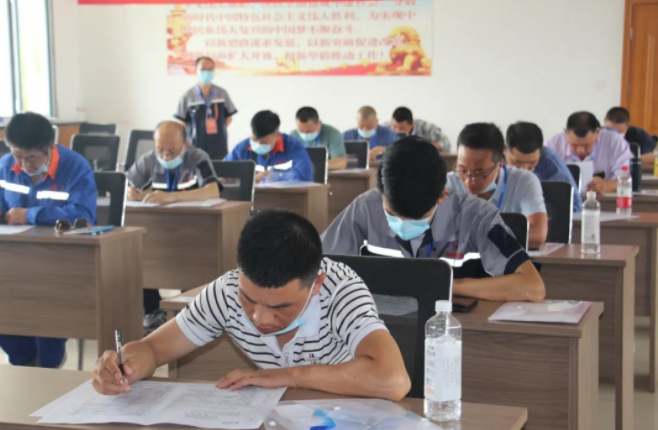 MK在线平台-MK(中国)
泓盛达公司在“焊工”技能大赛中取得好成绩(图2)